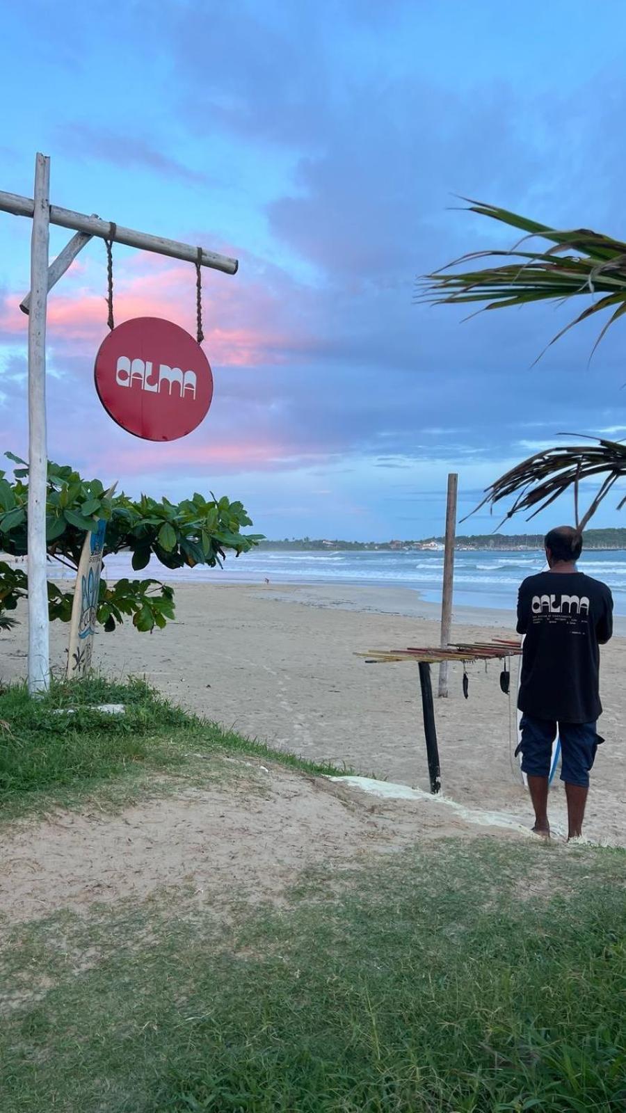 Calma - Surf, Yoga & Coffee On A Private Beach 迪克韦勒 外观 照片